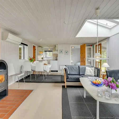 Hildegarde - 900m From The Sea By Interhome * Blåvand