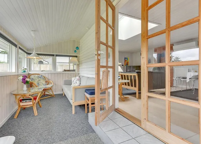 Hildegarde - 900m From The Sea By Interhome